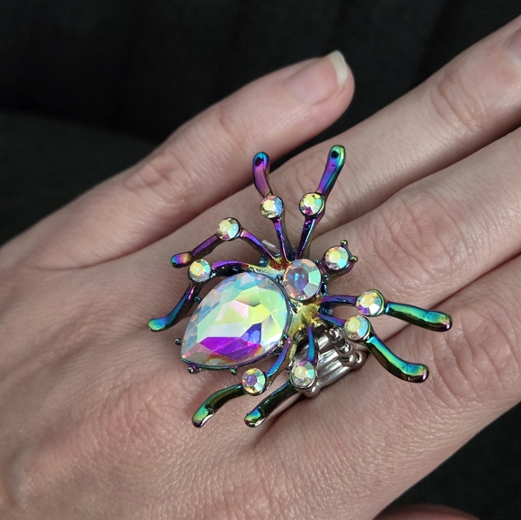 Stunning Iridescent Spider Ring, Stretchy/One Size Fits All, NWT - Picture 4 of 8